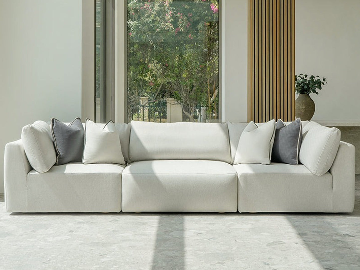 10 Best Living Room Furniture Brands in Dubai - Antarria