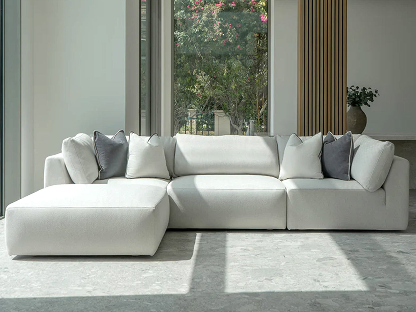 5 Smart Ways to Pick the Perfect Ashley Sofa for Your Living Room | Antarria