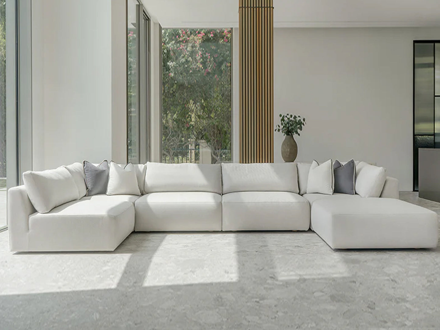 Top 10 Furniture Stores in Dubai for Modular Sofas