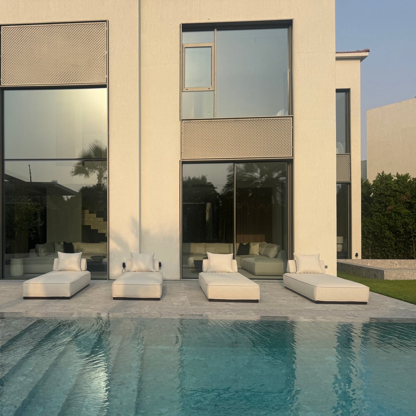 Antarria - Best Outdoor Furniture Dubai for Balconies, Gardens & Poolside Spaces